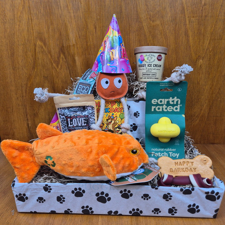 Top Dog Birthday Box, The Ultimate for Senior Medium Sized Dogs (10–20kg)