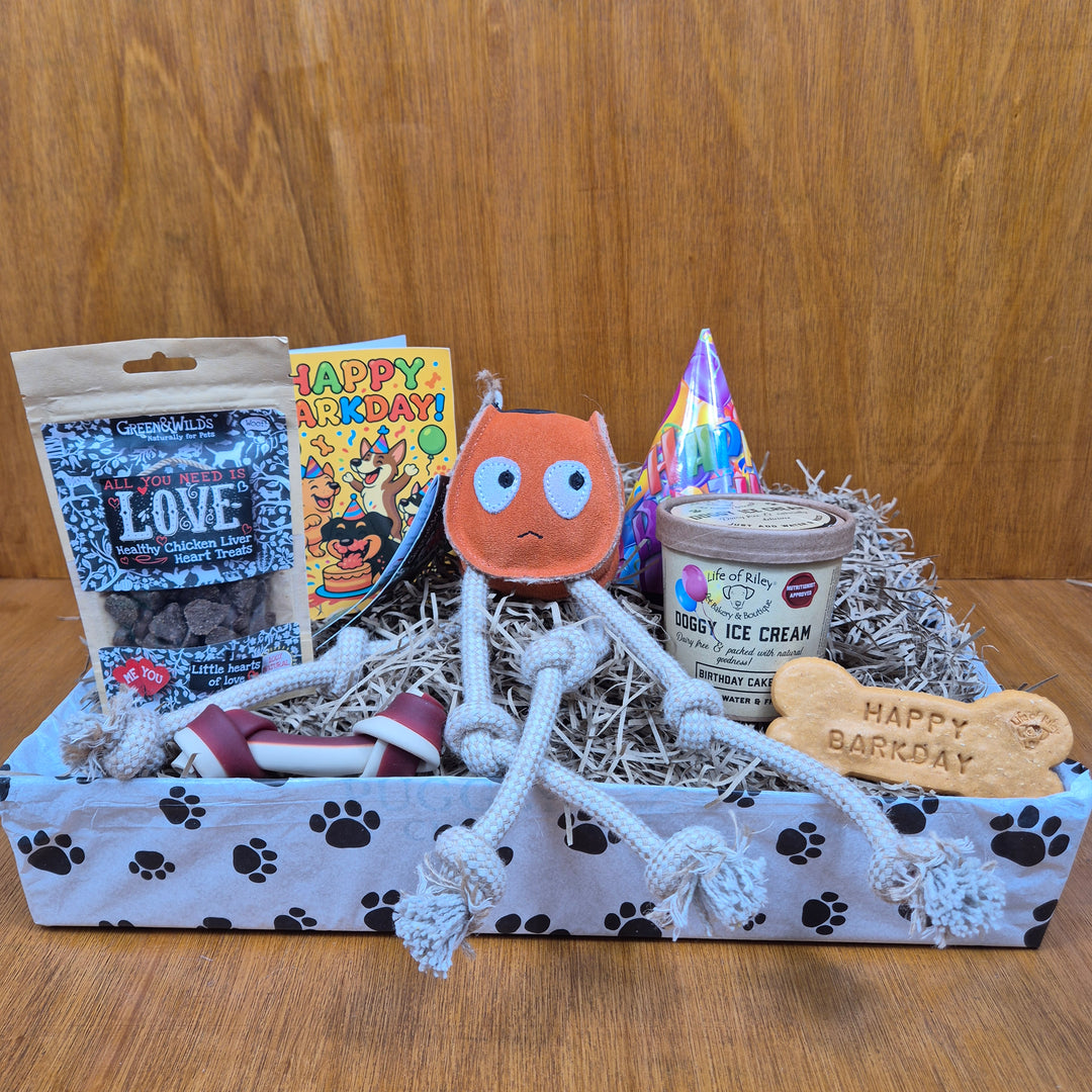 Tail-Waggin’ Birthday Box for Senior Medium Sized Dogs (10–20kg)