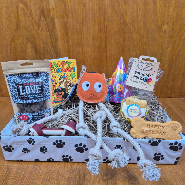 Tail-Waggin’ Birthday Box for Senior Medium Sized Dogs (10–20kg)