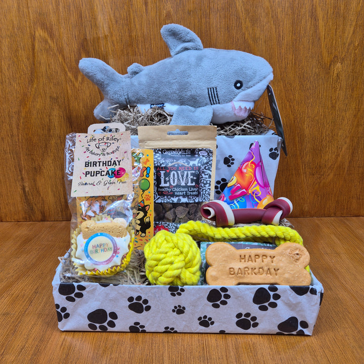 Bow Wow Birthday Box, The Deluxe for Small Dogs (5–10kg)