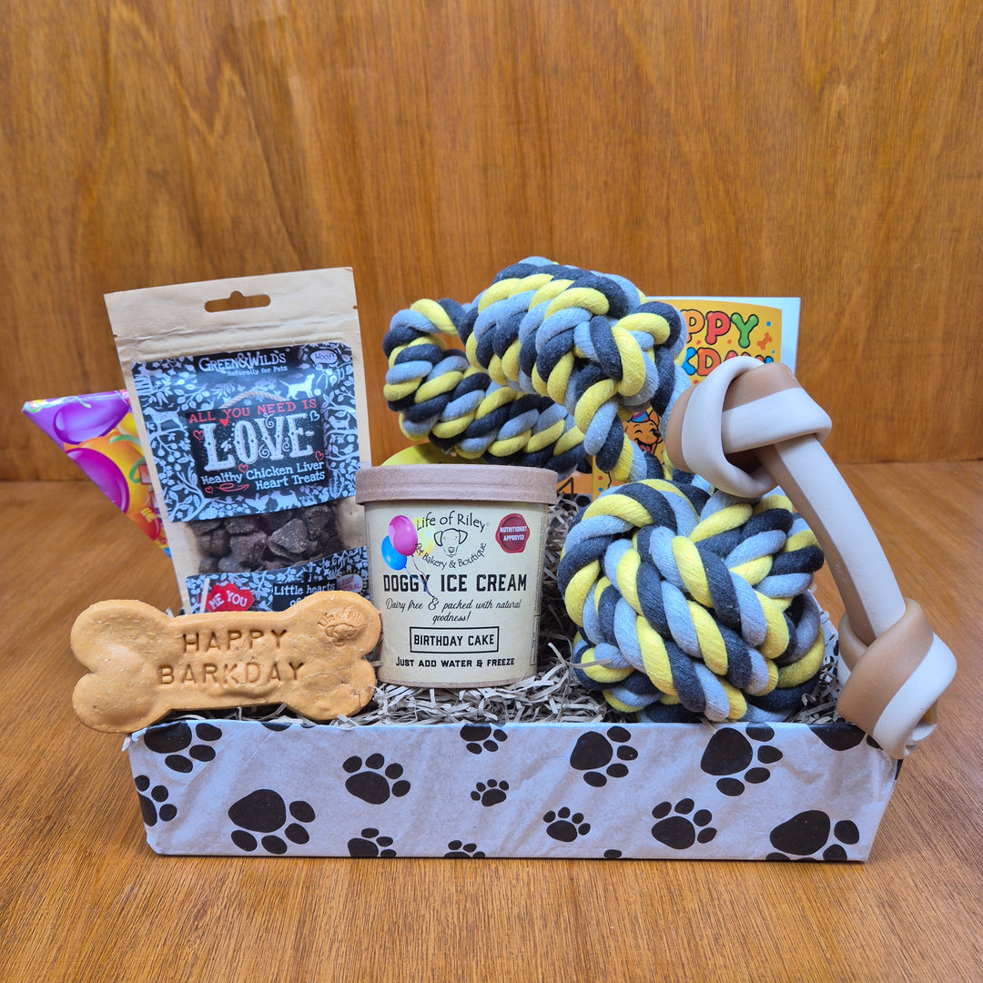 Tail-Waggin’ Birthday Box for Extra Large Dogs (35kg+)