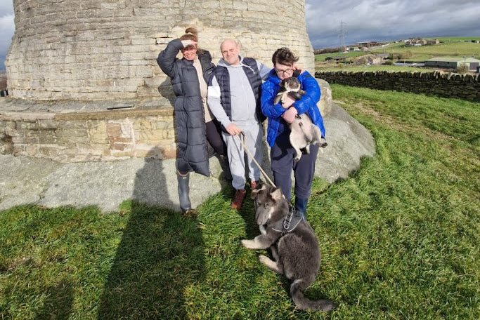 Paw Branch Family, Outdoors having a family photo